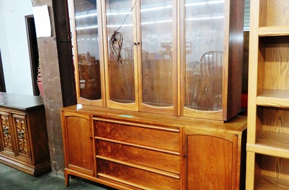 Consignment auction 8