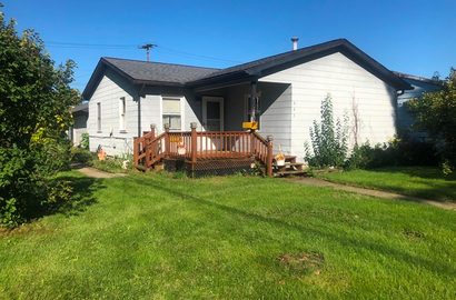 Real estate auction 10