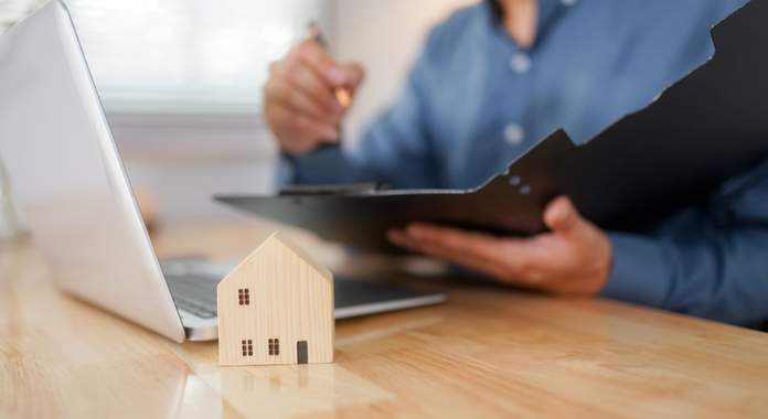 Shutterstock 2665629207