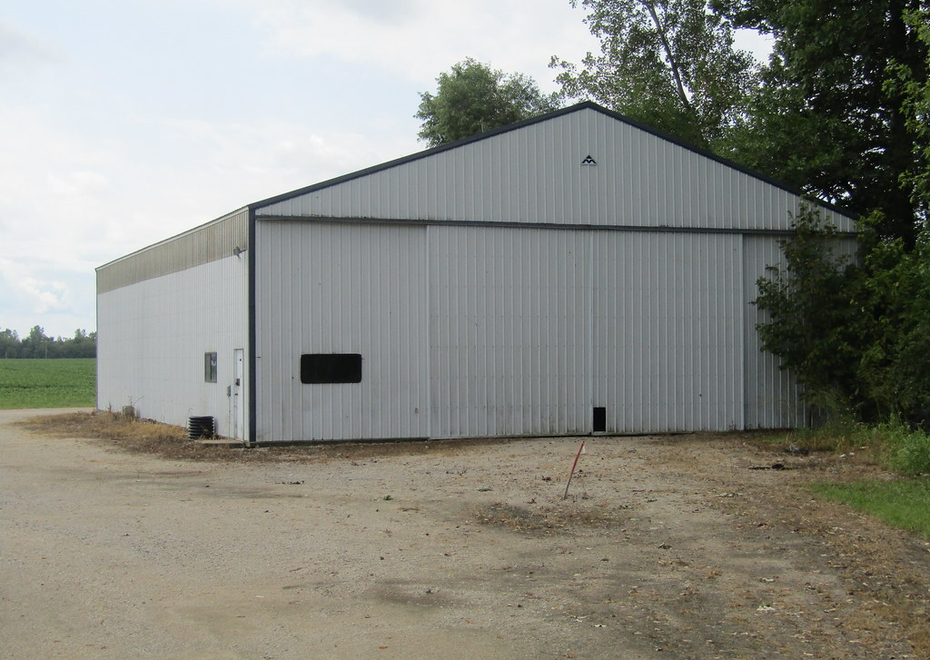 1598 W 650 N 8