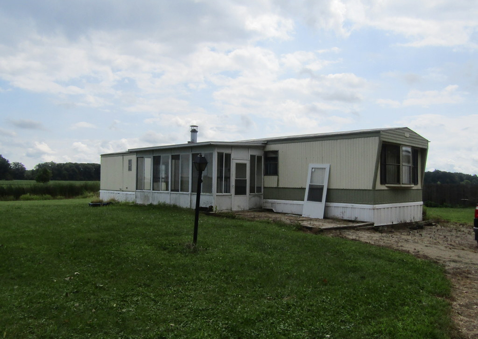 1598 W 650 N 9