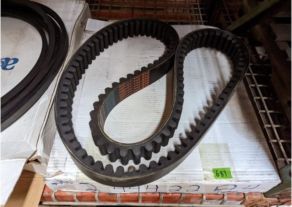 687