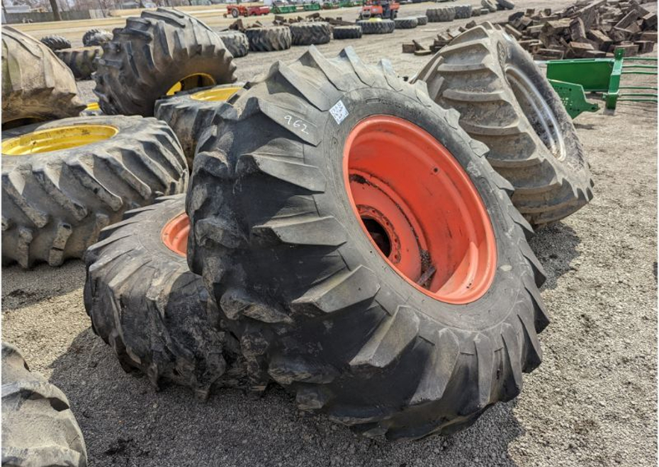 962