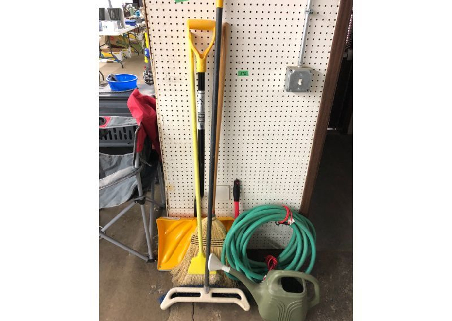 372 1