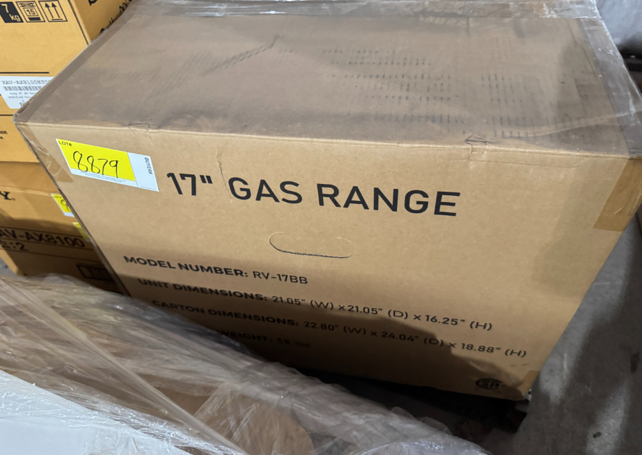 8879