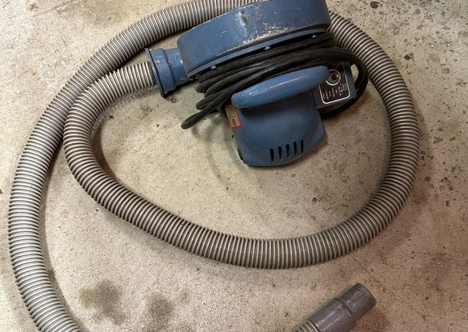 220 1