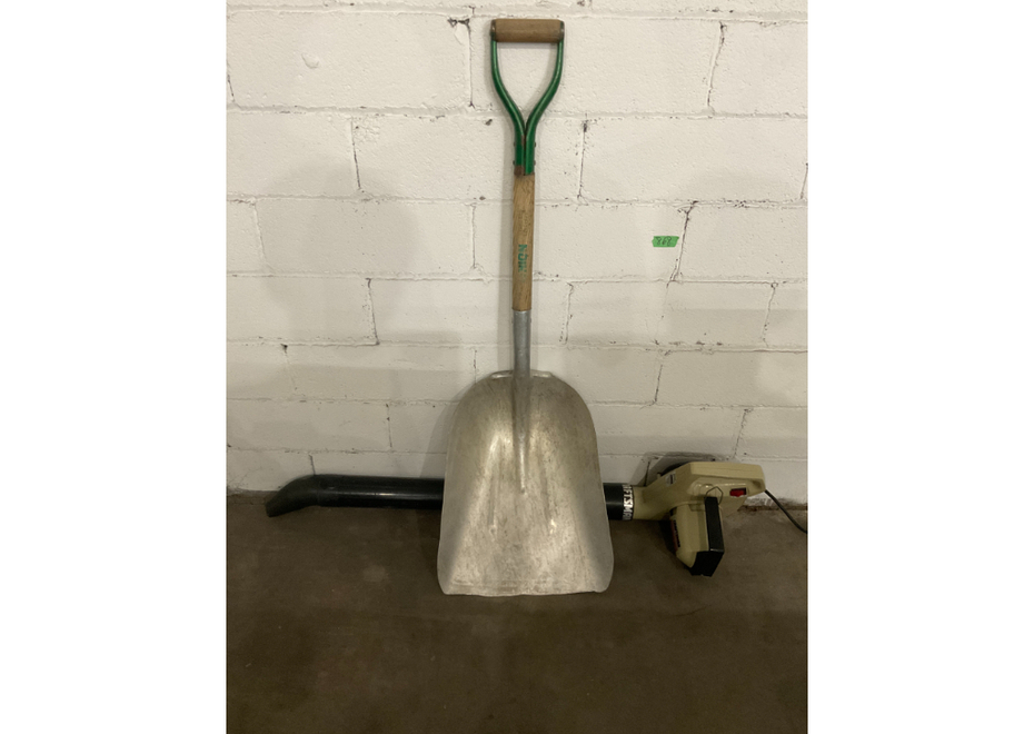 868 1