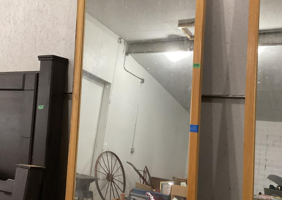 490 1
