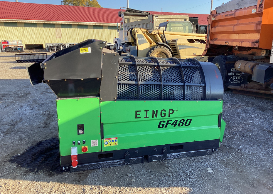 5472