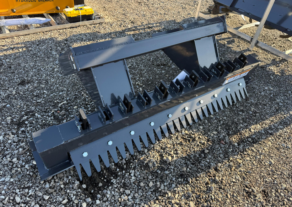 3300