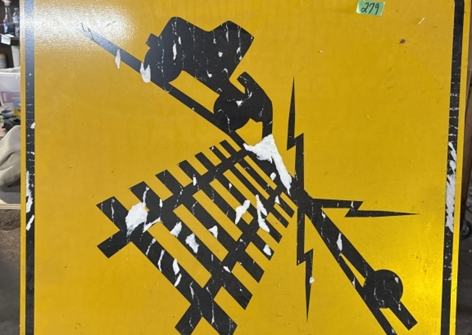 253