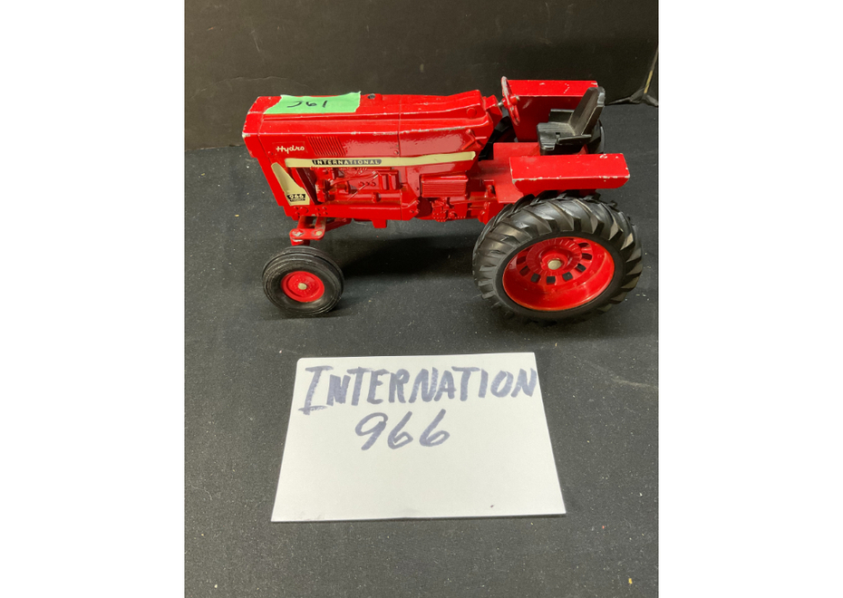 561 1