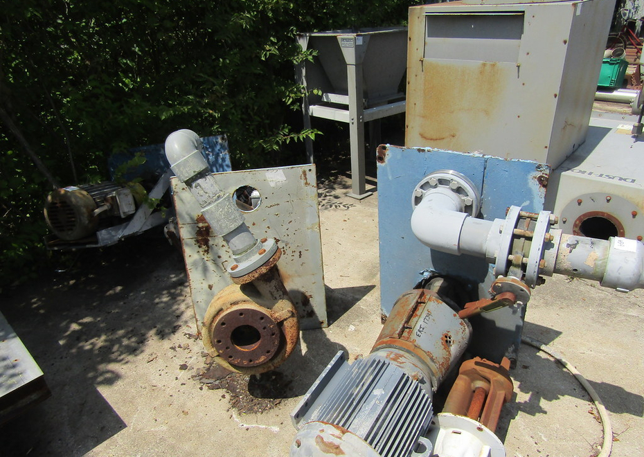 3838 e pontiac st 101