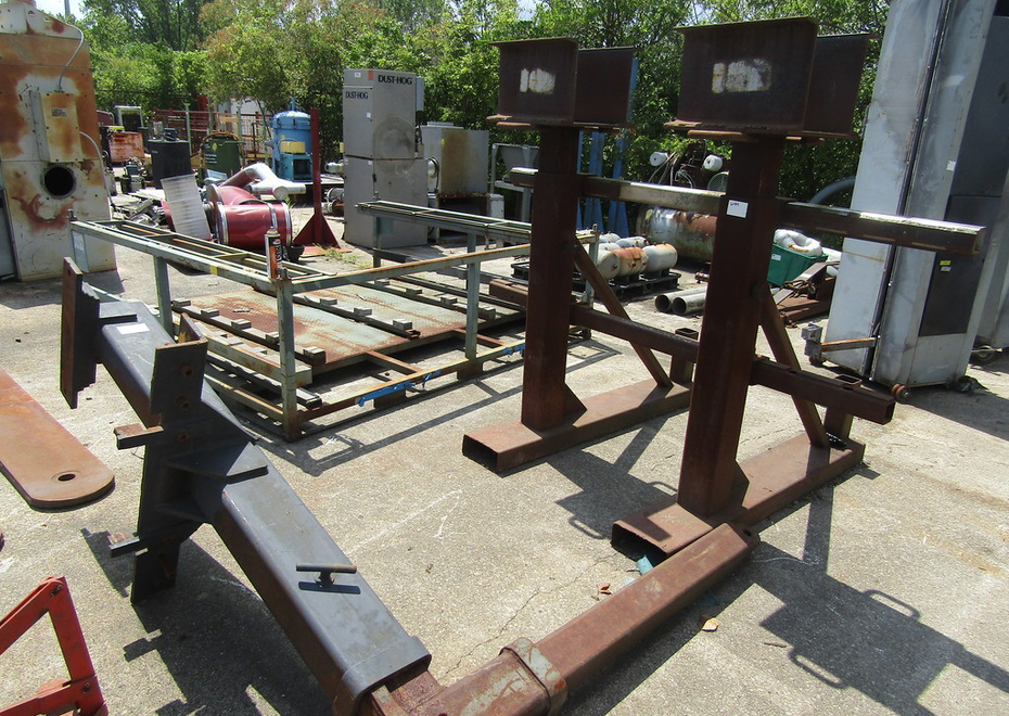 3838 e pontiac st 102