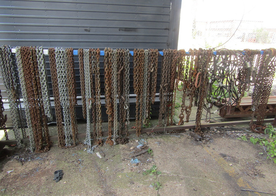 3838 e pontiac st 110