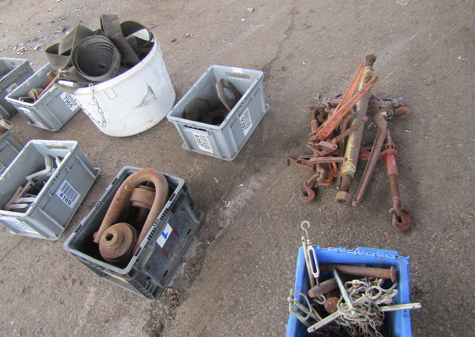 3838 e pontiac st 111