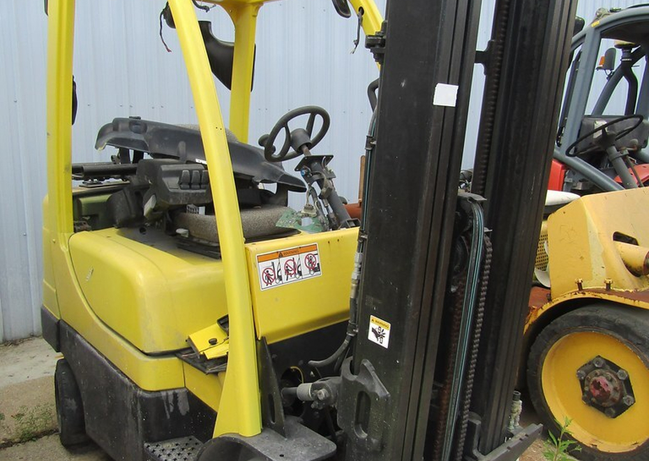 3838 e pontiac st 117