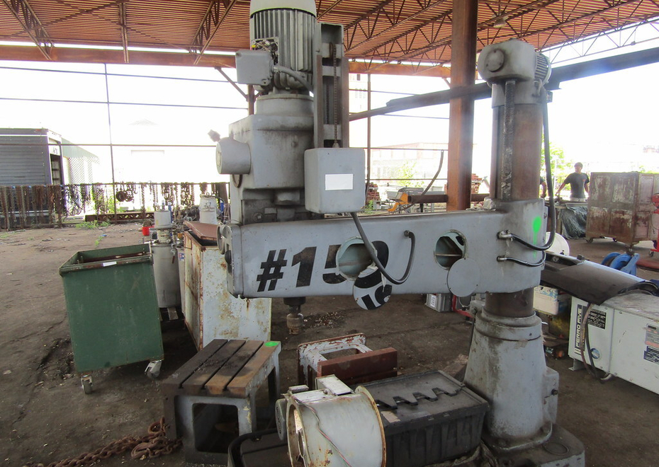 3838 e pontiac st 167