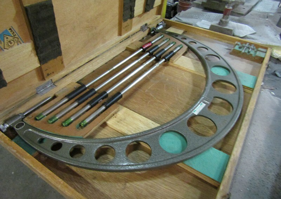 3838 e pontiac st 170