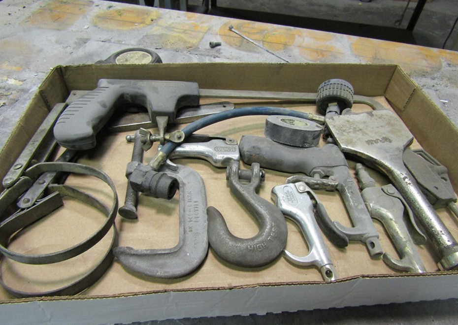 3838 e pontiac st 179