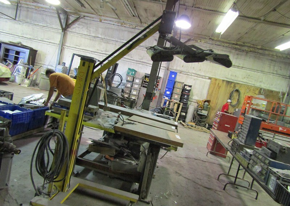 3838 e pontiac st 199