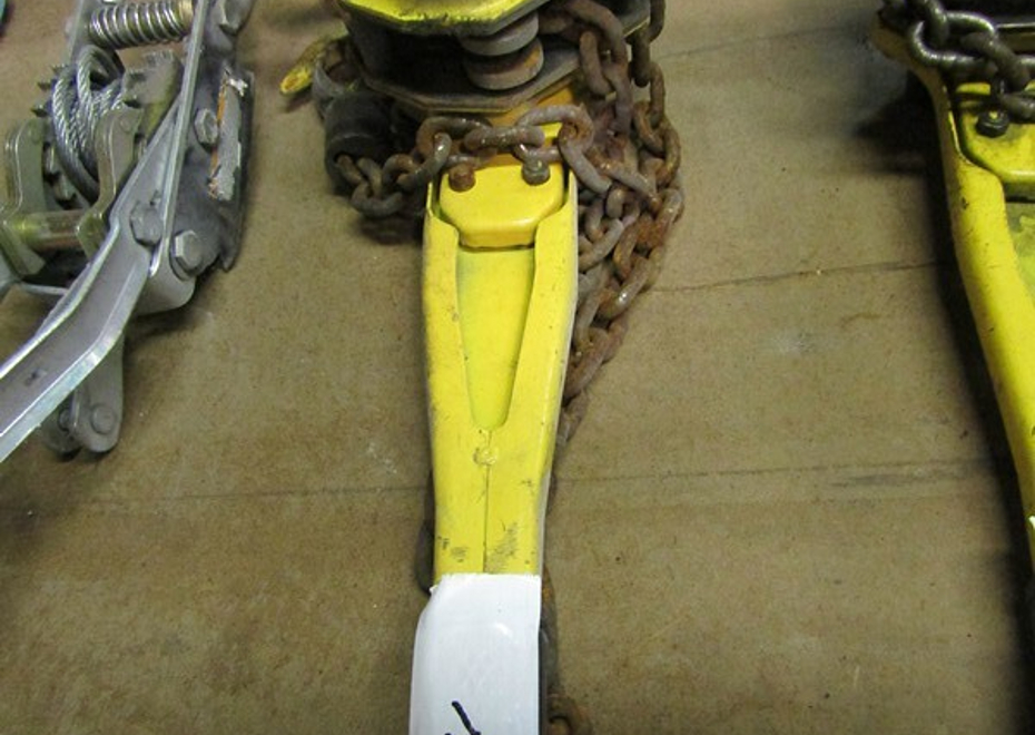 3838 e pontiac st 200