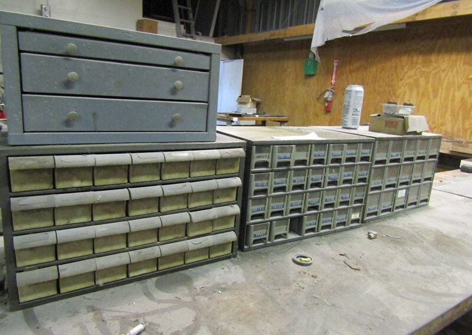 3838 e pontiac st 201