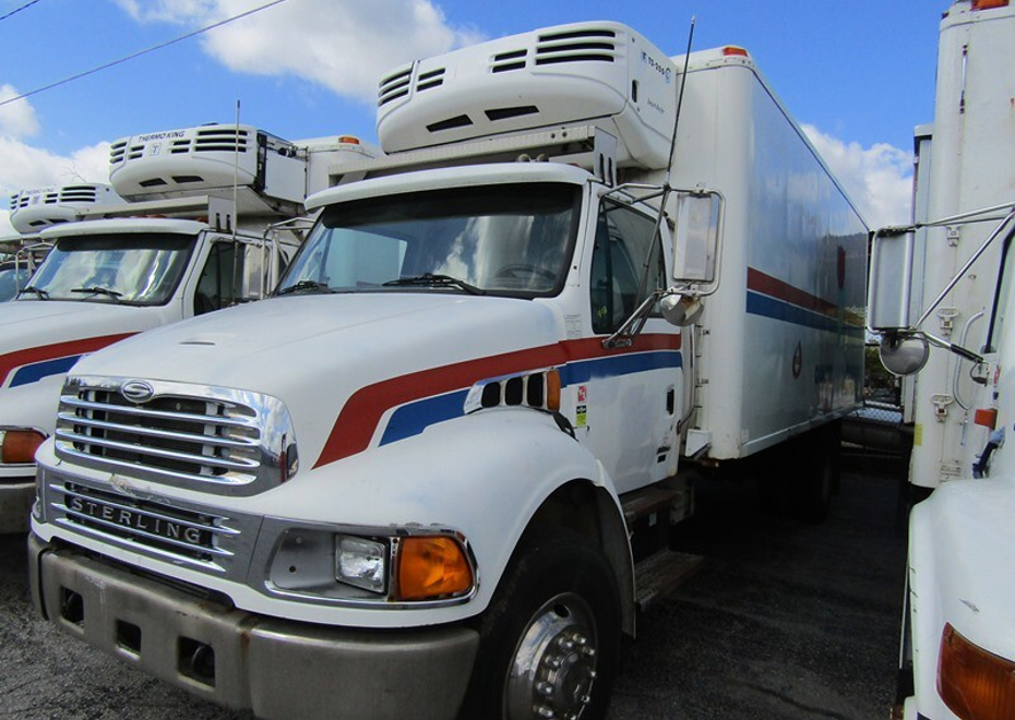 3838 e pontiac st 213