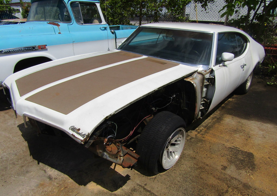 3838 e pontiac st 34