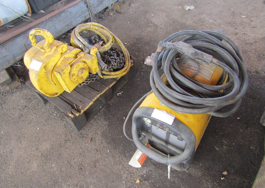 3838 e pontiac st 37