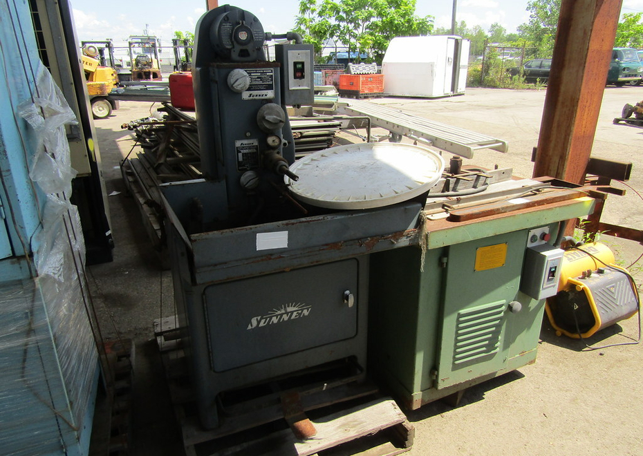 3838 e pontiac st 39