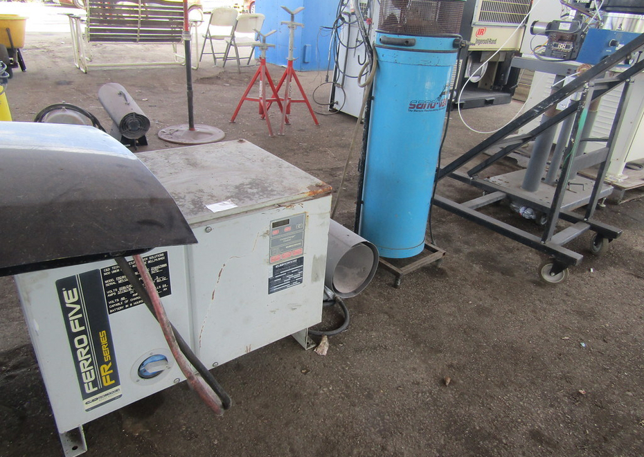 3838 e pontiac st 42