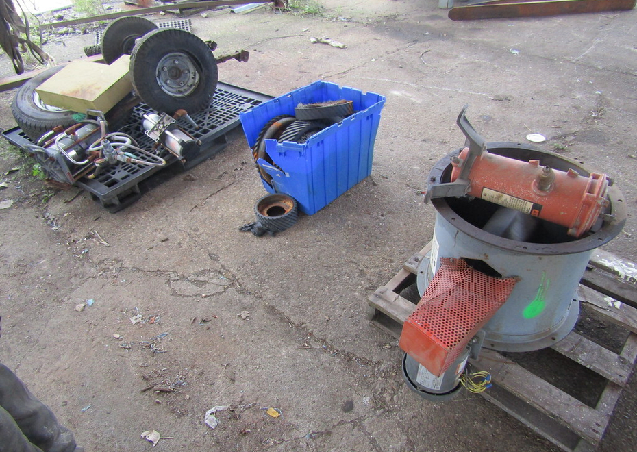 3838 e pontiac st 45