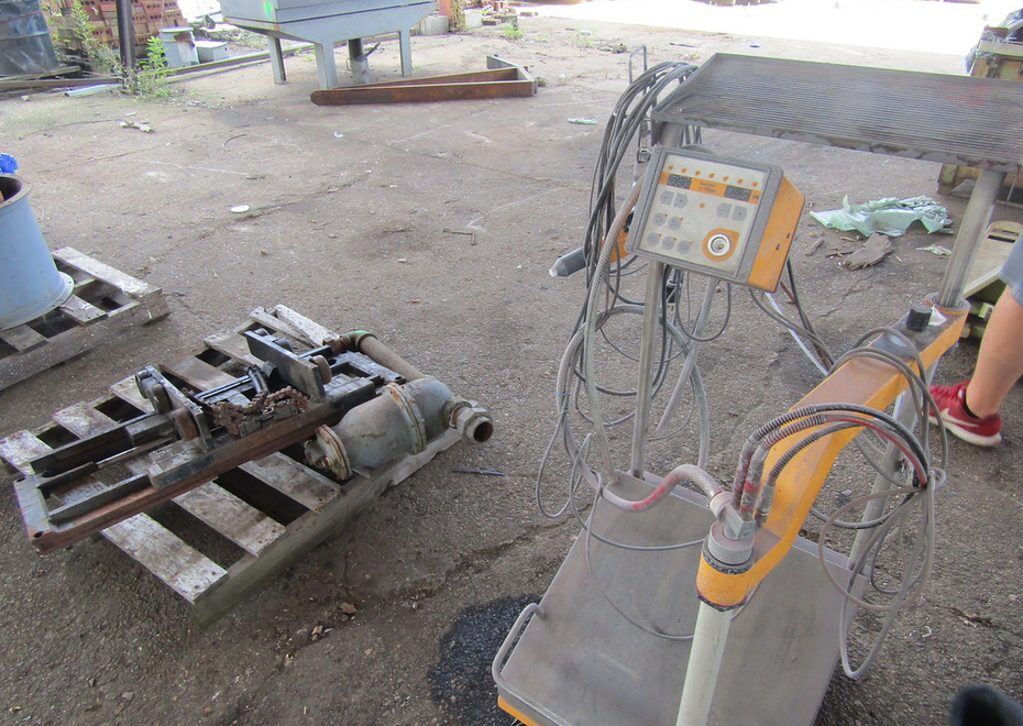 3838 e pontiac st 47