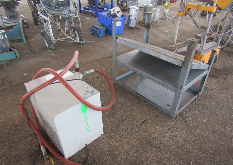 3838 e pontiac st 48