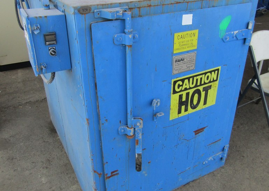 3838 e pontiac st 53