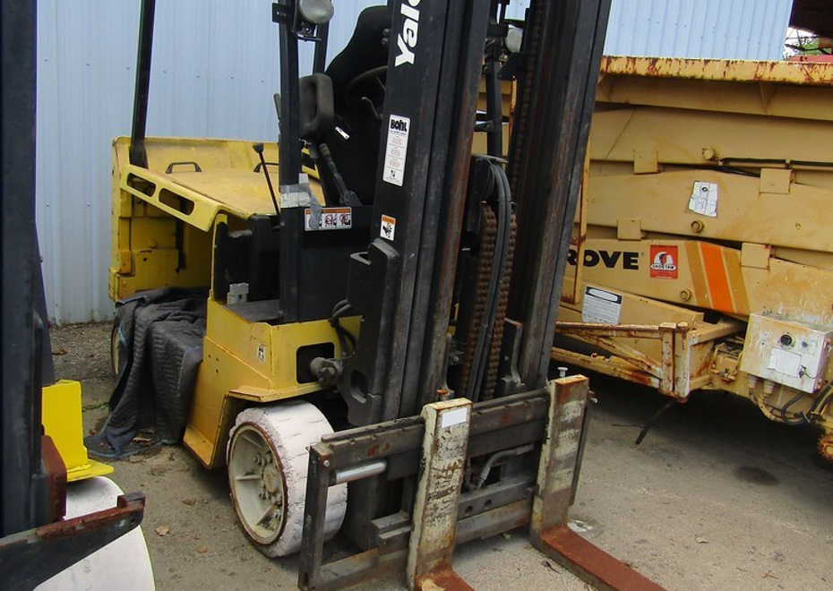 3838 e pontiac st 58