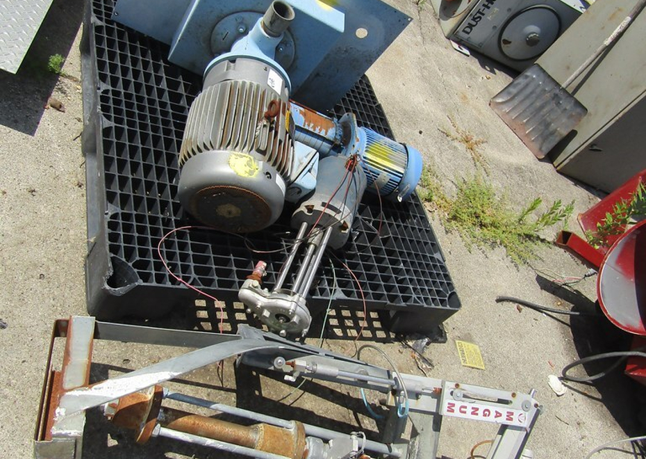 3838 e pontiac st 61