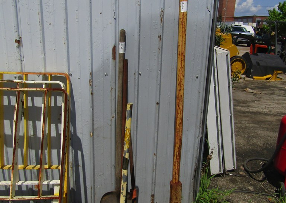 3838 e pontiac st 67