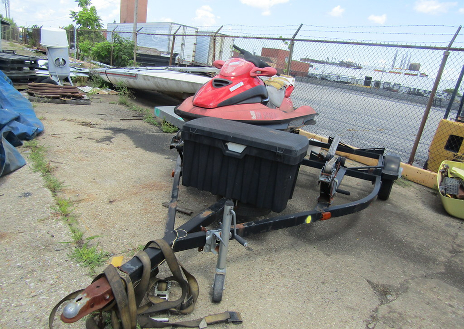 3838 e pontiac st 69