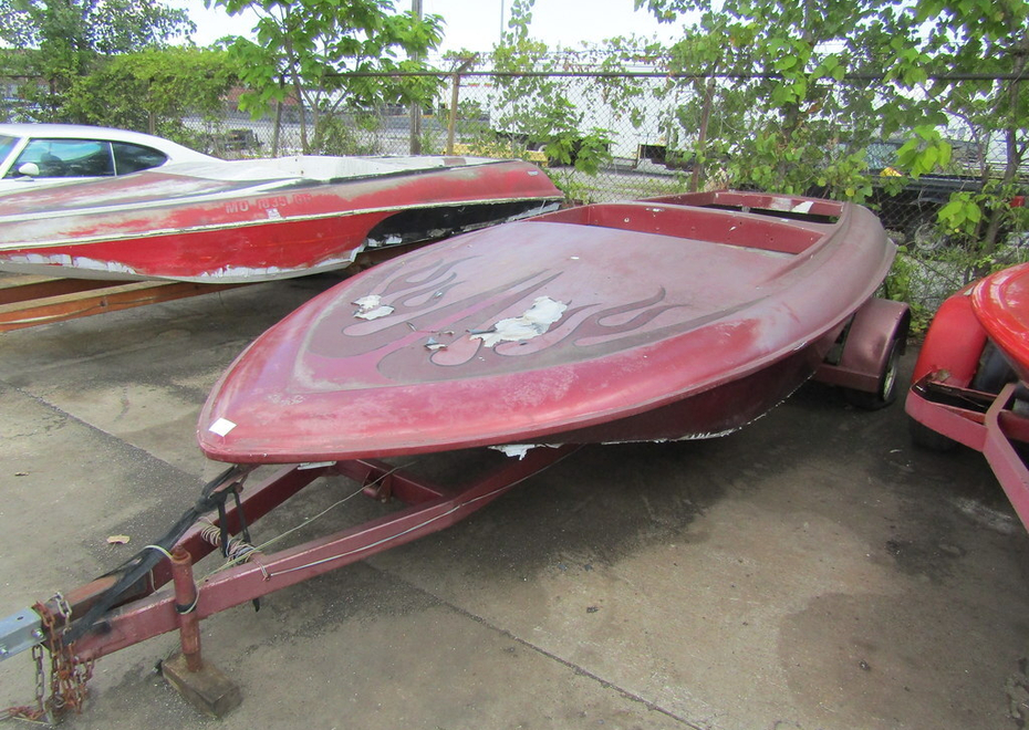 3838 e pontiac st 77