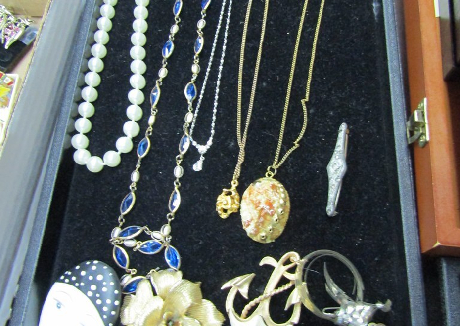 Krueckeberg auction complex272