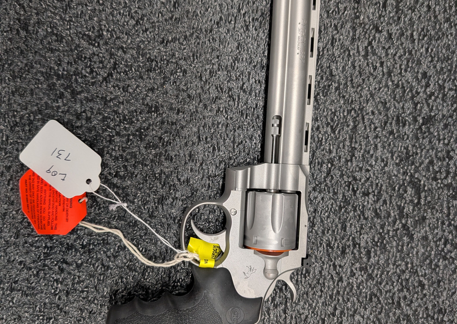 PXL 20251217 191659369