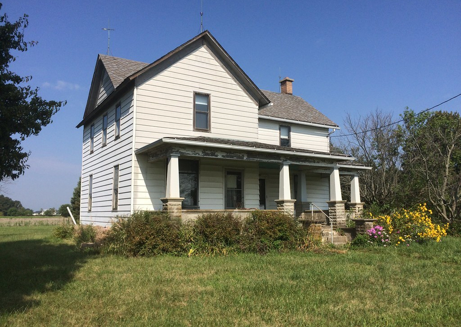 4655 e 800 n auction